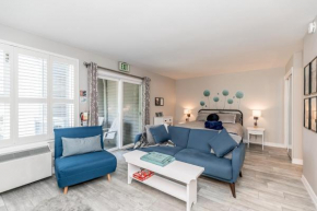 Mountainside River Dream. Walk to slopes, tennis, bike, ski, hot tub, pool!, Blue Mountains